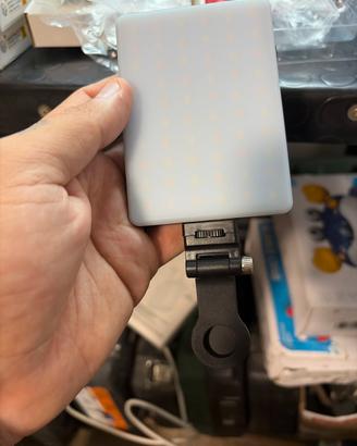 Luce selfie con clips per telefono