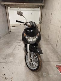 Piaggio Beverly 200