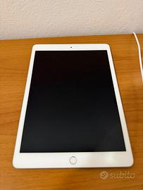 Apple iPad 7ª generazione 10,2” + cover omaggio