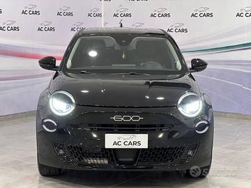 Fiat 600 Hybrid 110 CV DCT MHEV La Prima