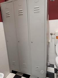 armadietto metallo 3 ante