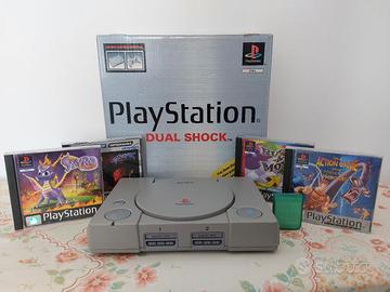 Play Station+Spyro+Hercules+Heart of Darkness+Bust