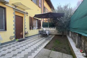 DUE LOCALI CON GIARDINO - GINESTRINO