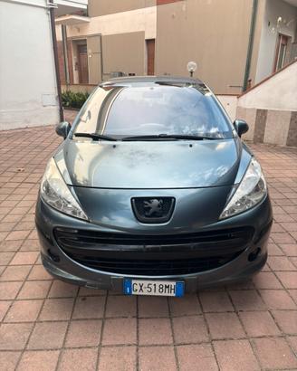 Peugeot 207  1.4  Benzina