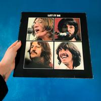 disco in vinile dei Beatles let it be