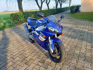 Yamaha YZF-R1