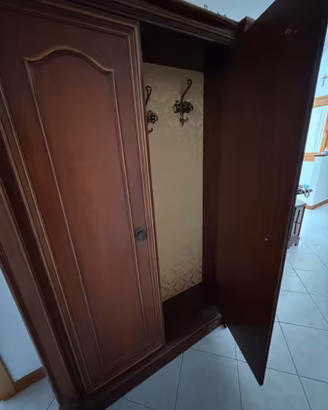 Armadio classico in legno 2 ante – stile elegante