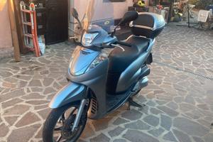 Honda SH 300 abs