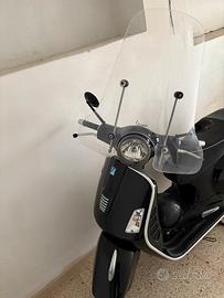 Vespa 300 gts