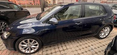 Volkswagen Golf 2.0 TDI DSG 5p. Highline BlueMotio