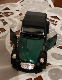 Modello auto da collezione Citroen 2cv charleston 