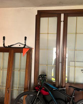 FINESTRE E PORTA IN LEGNO