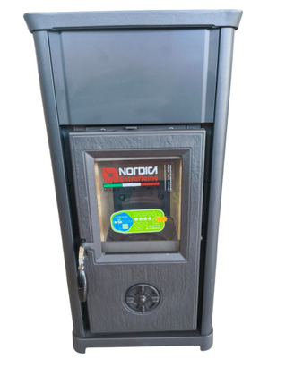 Stufa a legna TEA La Nordica Extraflame