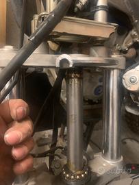 Forcella tmax 500 pinze freno