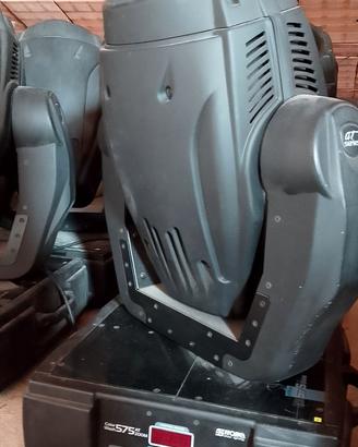 N*4 Color Wash 575 AT Zoom ROBE Teste Mobili