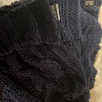Cappello, mantello , girocollo e sciarpa grande