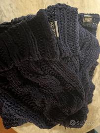 Cappello, mantello , girocollo e sciarpa grande