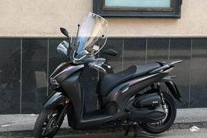 Honda sh 350