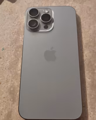 Iphone 15 pro max  titanio natural