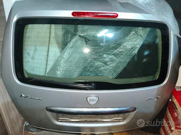 portellone cofano posteriore lancia musa