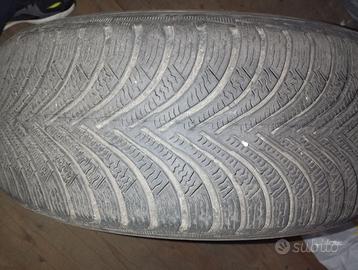 Gomme Michelin 225/55 R16 Invernali