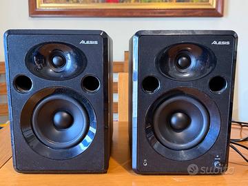 Monitor da studio per home recordering, produzione