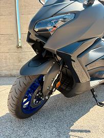 Yamaha t-max 2025