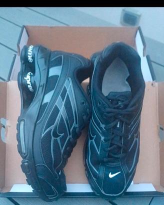 Scarpe Nike shox X supreme nere 