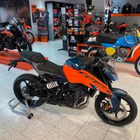 KTM 125 Duke 2025