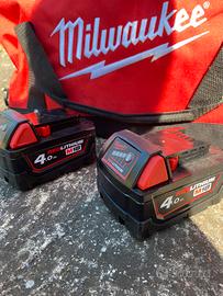 MILWAUKEE  SMERIGLIATRICE 115MM + BATTERIA