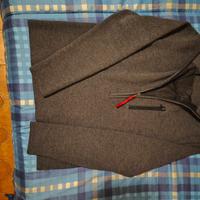 Felpa con zip a metà Prada. No fendi Gucci