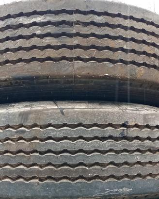 2 gommoni ricoperti 385 65 22.5