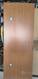 Mensola in legno con faretti 