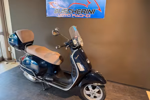 Vespa 1 250 GTS I.E.