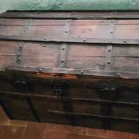 Antico Baule Di Legno, epoca 800