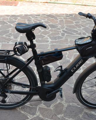 Bici Cube Touring Hybrid Pro 625 taglia L
