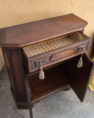 mobiletto anticato