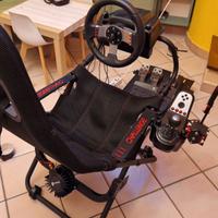 Postazione guida completa richiudibile.