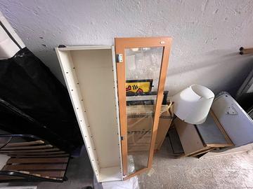 Vetrina libreria IKEA bianca anta a vetro legno 