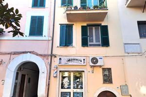 3 LOCALI A RIGNANO FLAMINIO