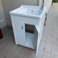 Mobile lavatoio bianco