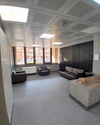 divano+poltrone pelle pari al nuovo