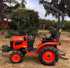Trattore Kubota B1121