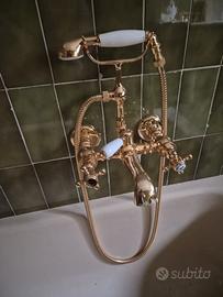 Rubinetteria bagno ottone stile classico