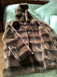 Giacca pelliccia sintetica con cappuccio