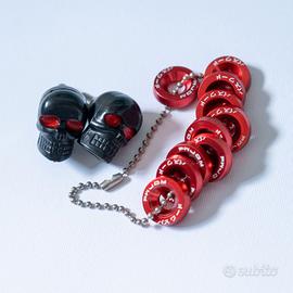 Bulloni Teschio e Decorazioni Viti Rosse