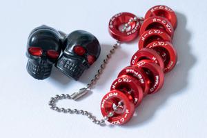 Bulloni Teschio e Decorazioni Viti Rosse