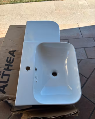 Lavabo in ceramica