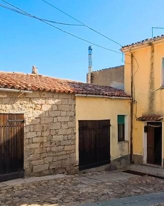 Casa di paese e stazzo gallurese nel centro storic