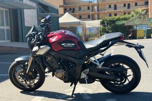 Honda CB 650 R